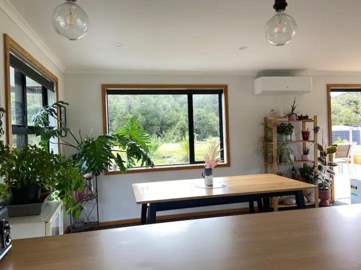 Enchanted Retreat In Greymouth Shared With Host Exterior foto